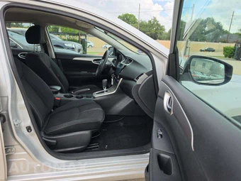 2015 Nissan Sentra S – miniatura 15