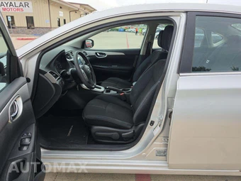 2015 Nissan Sentra S – miniatura 3
