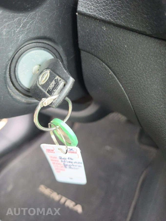 2015 Nissan Sentra S – miniatura 5