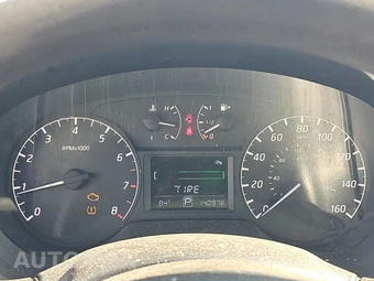 2015 Nissan Sentra S – miniatura 12