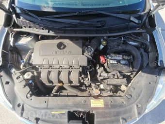 2015 Nissan Sentra S – miniatura 15
