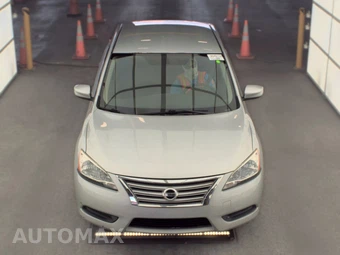 2015 Nissan Sentra S – miniatura 2