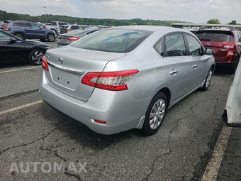 2015 Nissan Sentra S – miniatura 4