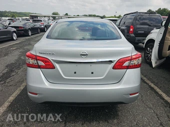 2015 Nissan Sentra S – miniatura 5