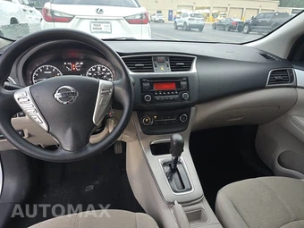 2015 Nissan Sentra S – miniatura 11