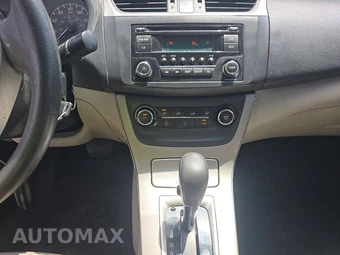 2015 Nissan Sentra S – miniatura 11