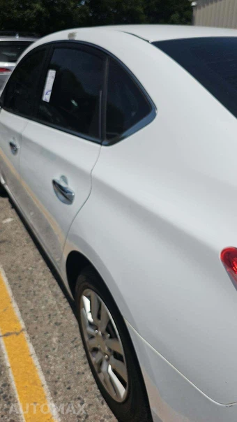 2015 Nissan Sentra S – miniatura 29