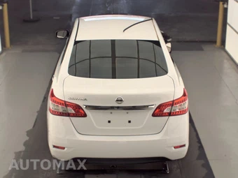 2015 Nissan Sentra S – miniatura 5