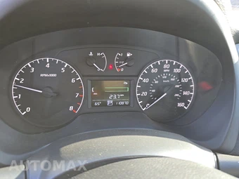 2015 Nissan Sentra S – miniatura 18