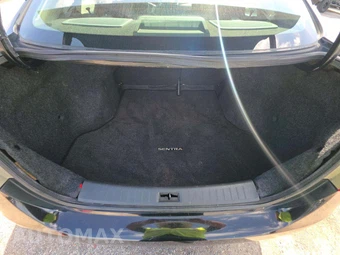 2015 Nissan Sentra S – miniatura 11