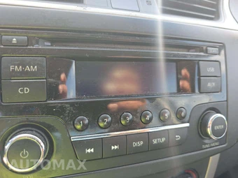 2015 Nissan Sentra S – miniatura 24