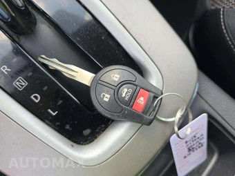 2015 Nissan Sentra S – miniatura 5
