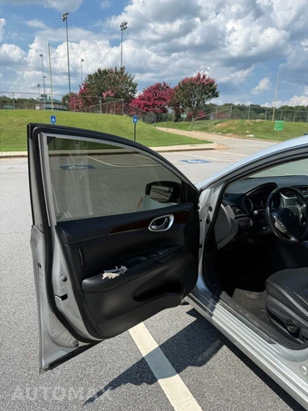2015 Nissan Sentra SL - miniatura 9