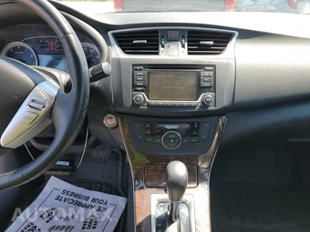 2015 Nissan Sentra SL - miniatura 11