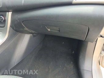 2015 Nissan Sentra SR – miniatura 16