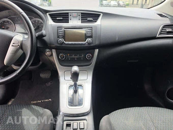 2015 Nissan Sentra SR – miniatura 7