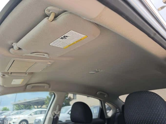2015 Nissan Sentra SR – miniatura 8