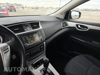 2015 Nissan Sentra SV – miniatura 11