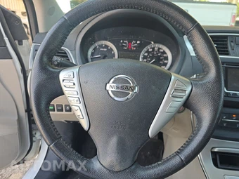 2015 Nissan Sentra SV – miniatura 10