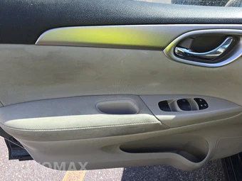 2015 Nissan Sentra SV – miniatura 9