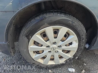 2015 Nissan Sentra SV – miniatura 10