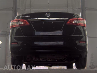 2015 Nissan Sentra SV – miniatura 7