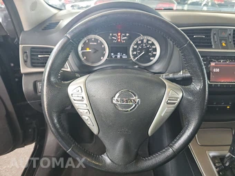2015 Nissan Sentra SV – miniatura 10
