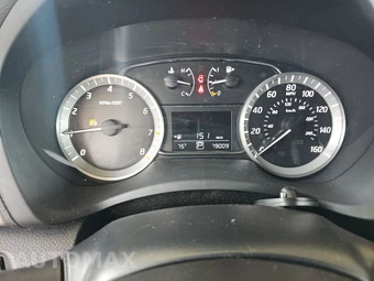 2015 Nissan Sentra SV – miniatura 12