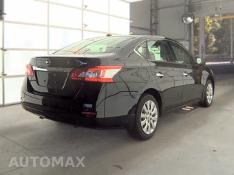 2015 Nissan Sentra SV – miniatura 4