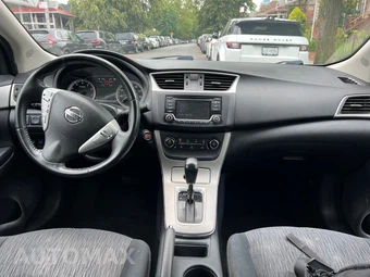 2015 Nissan Sentra SV - miniatura 10