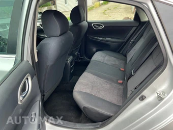 2015 Nissan Sentra SV - miniatura 9