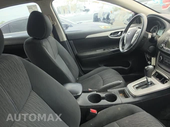 2015 Nissan Sentra SV – miniatura 8