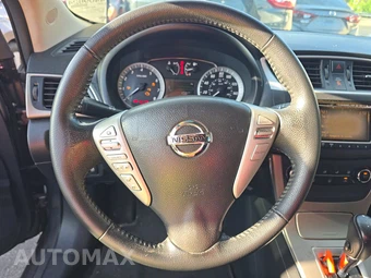 2015 Nissan Sentra SV – miniatura 10