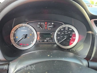 2015 Nissan Sentra SV – miniatura 12