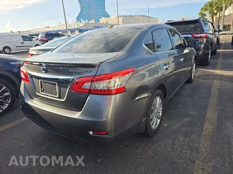 2015 Nissan Sentra SV – miniatura 4