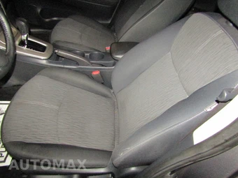 2015 Nissan Sentra SV – miniatura 10