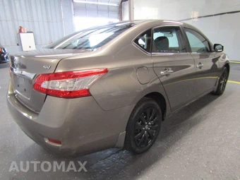 2015 Nissan Sentra SV – miniatura 6