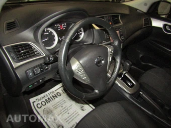 2015 Nissan Sentra SV – miniatura 9