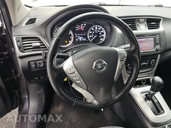2015 Nissan Sentra SV – miniatura 10