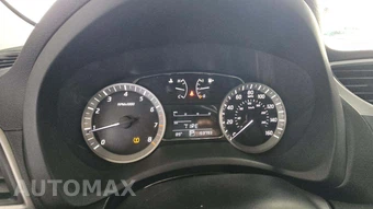 2015 Nissan Sentra SV – miniatura 33