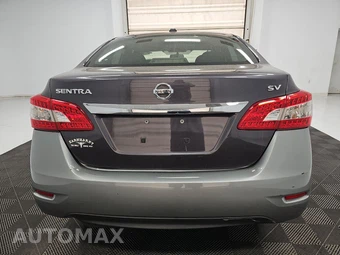 2015 Nissan Sentra SV – miniatura 5