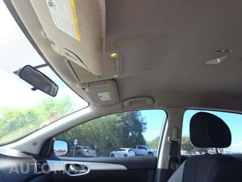 2015 Nissan Sentra SV – miniatura 11
