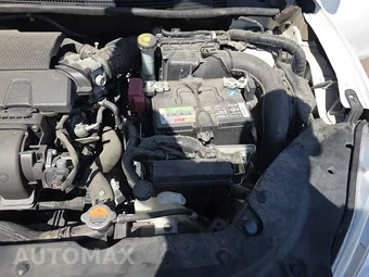 2015 Nissan Sentra SV – miniatura 24