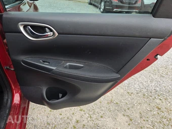 2015 Nissan Sentra SV – miniatura 13