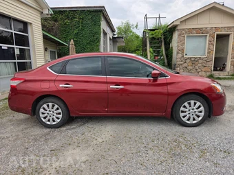 2015 Nissan Sentra SV – miniatura 3