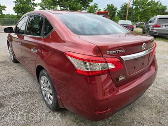 2015 Nissan Sentra SV – miniatura 6