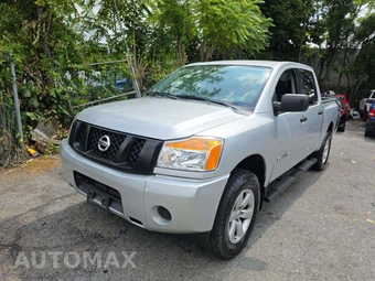 2015 Nissan TITAN S Crew Cab Short Bed
