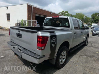 2015 Nissan TITAN S Crew Cab Short Bed - miniatura 3