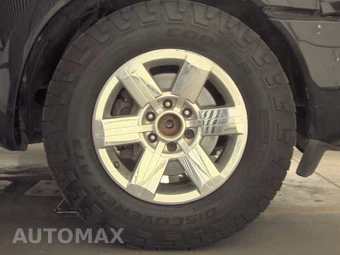 2015 Nissan TITAN SV Crew Cab Short Bed - miniatura 10