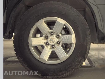 2015 Nissan TITAN SV Crew Cab Short Bed - miniatura 11